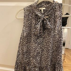 Joie silk leopard sleeveless blouse with neck tie. Size XS.